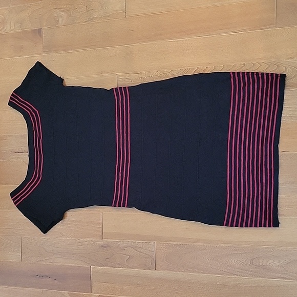 Max Studio Stretch Black Stretch Sweater Dress Red Embroidered Stripe Small - Picture 1 of 5